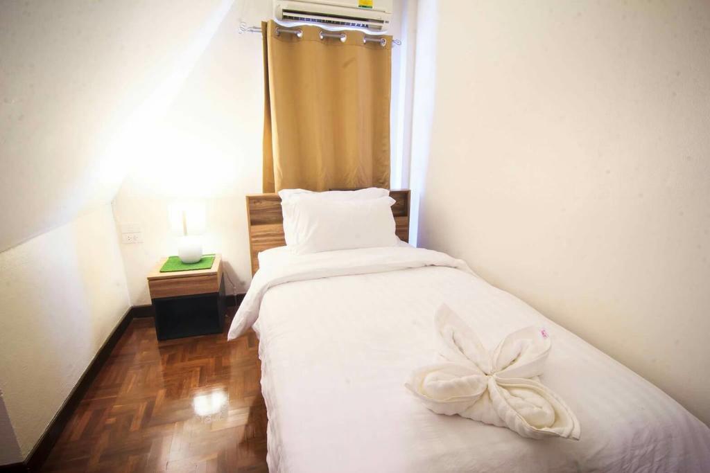 Serene Hostel Nimman Chiang Mai Luaran gambar